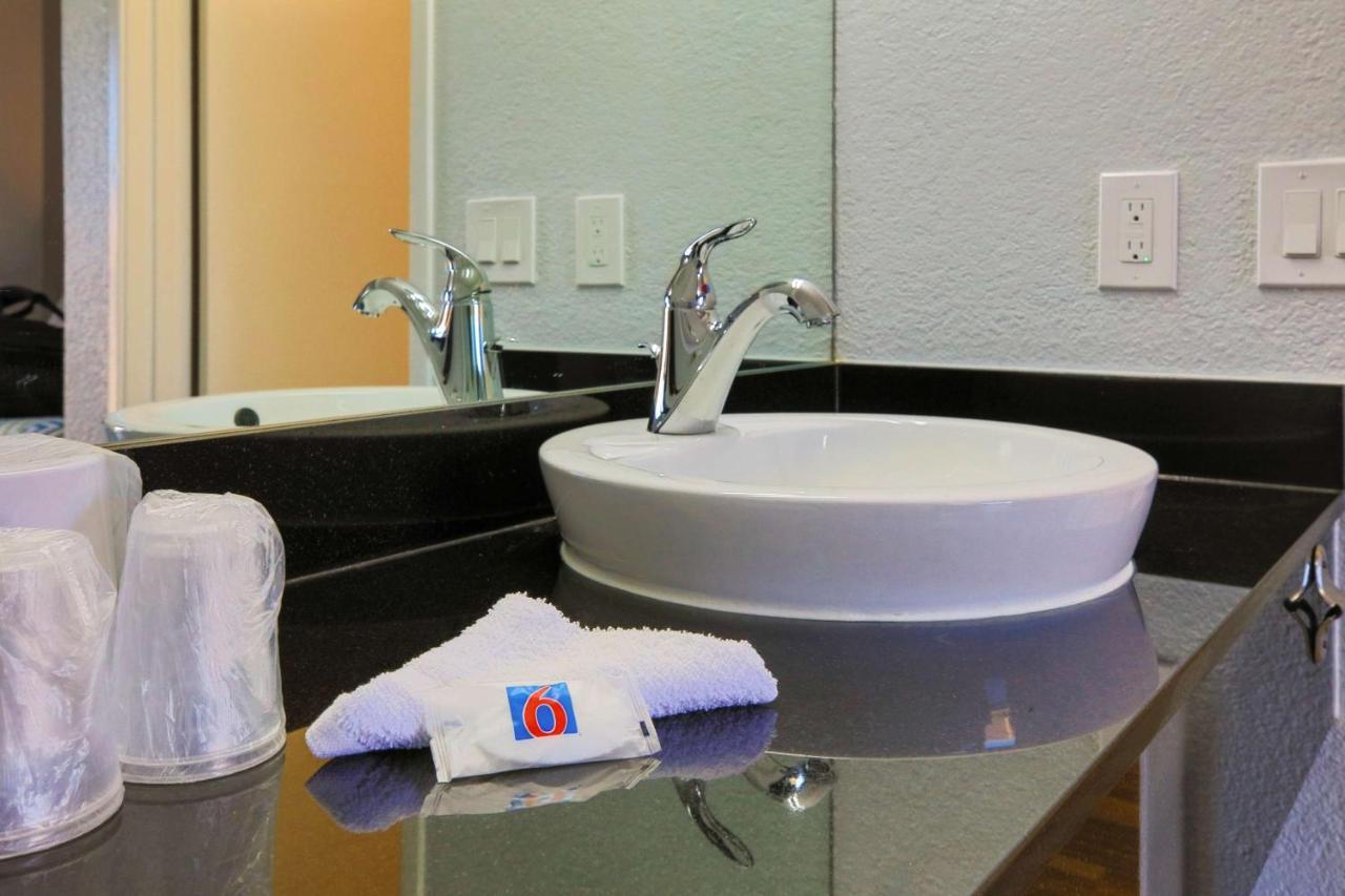 Motel 6-Sacramento, Ca - Old Sacramento North المظهر الخارجي الصورة
